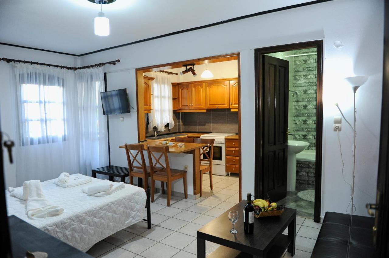 Karlovasi Studios Karlovassi Extérieur photo